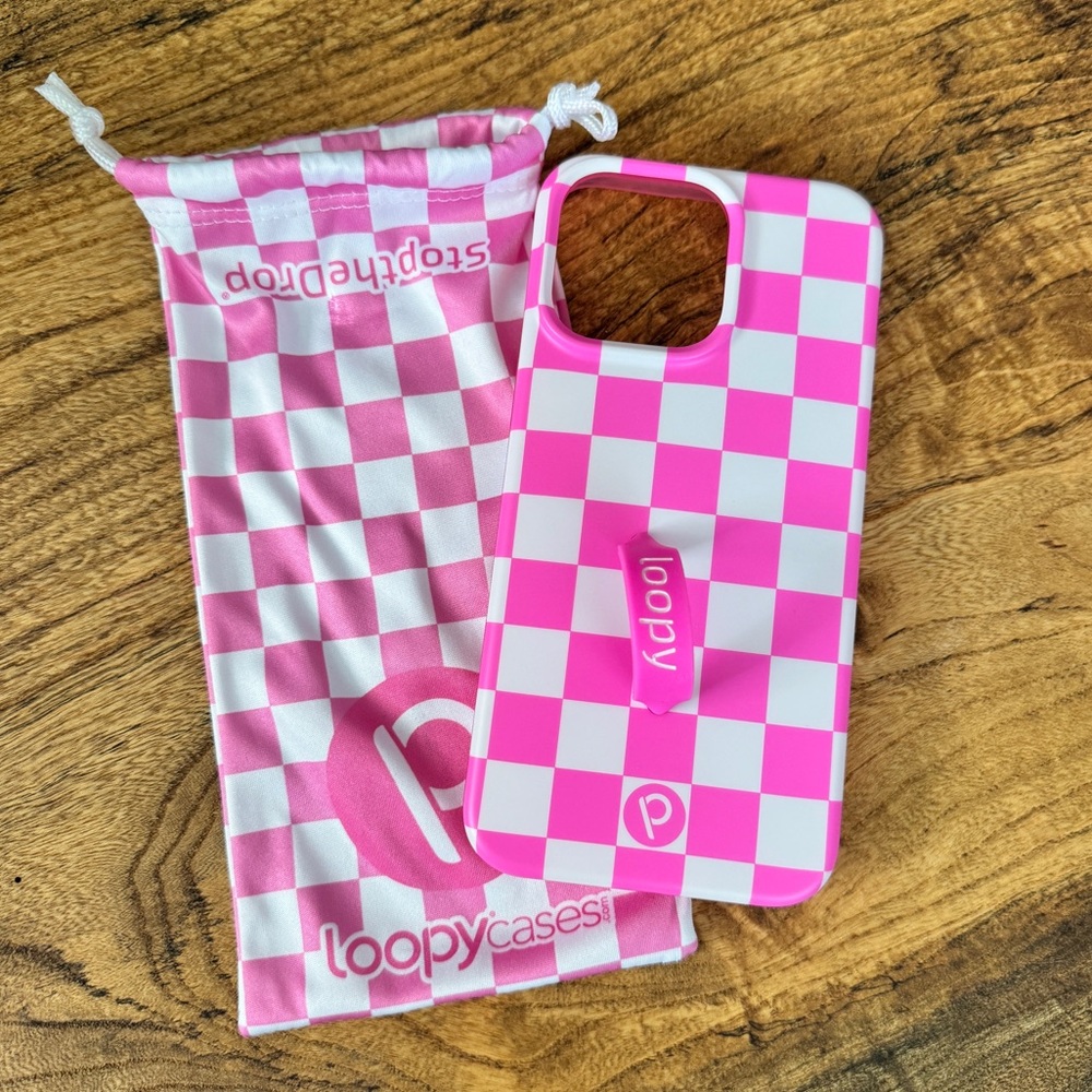 iPhone 15 Pro Max Pink Checkered Loopy Case🩷